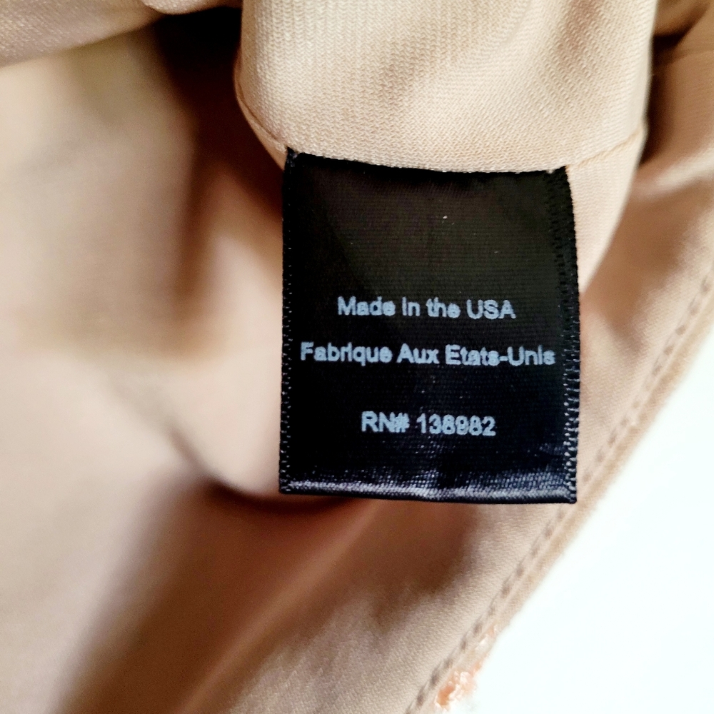 Dress the Population Juliana 3D Floral Crop Top - Picture 6 of 7